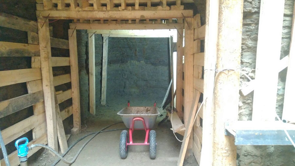 Строительство магистрального водовода от ВНС "Вольская" до Московского шоссе. Продавливание под железной дорогой. (2020 г.)