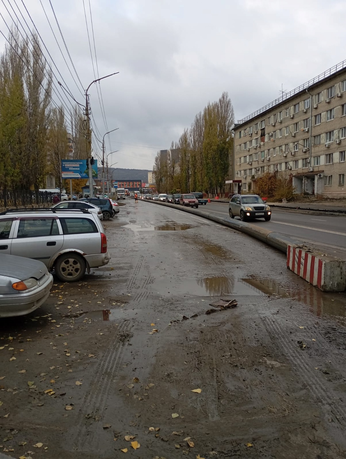 В Заводском районе меняют полкилометра аварийного водопровода