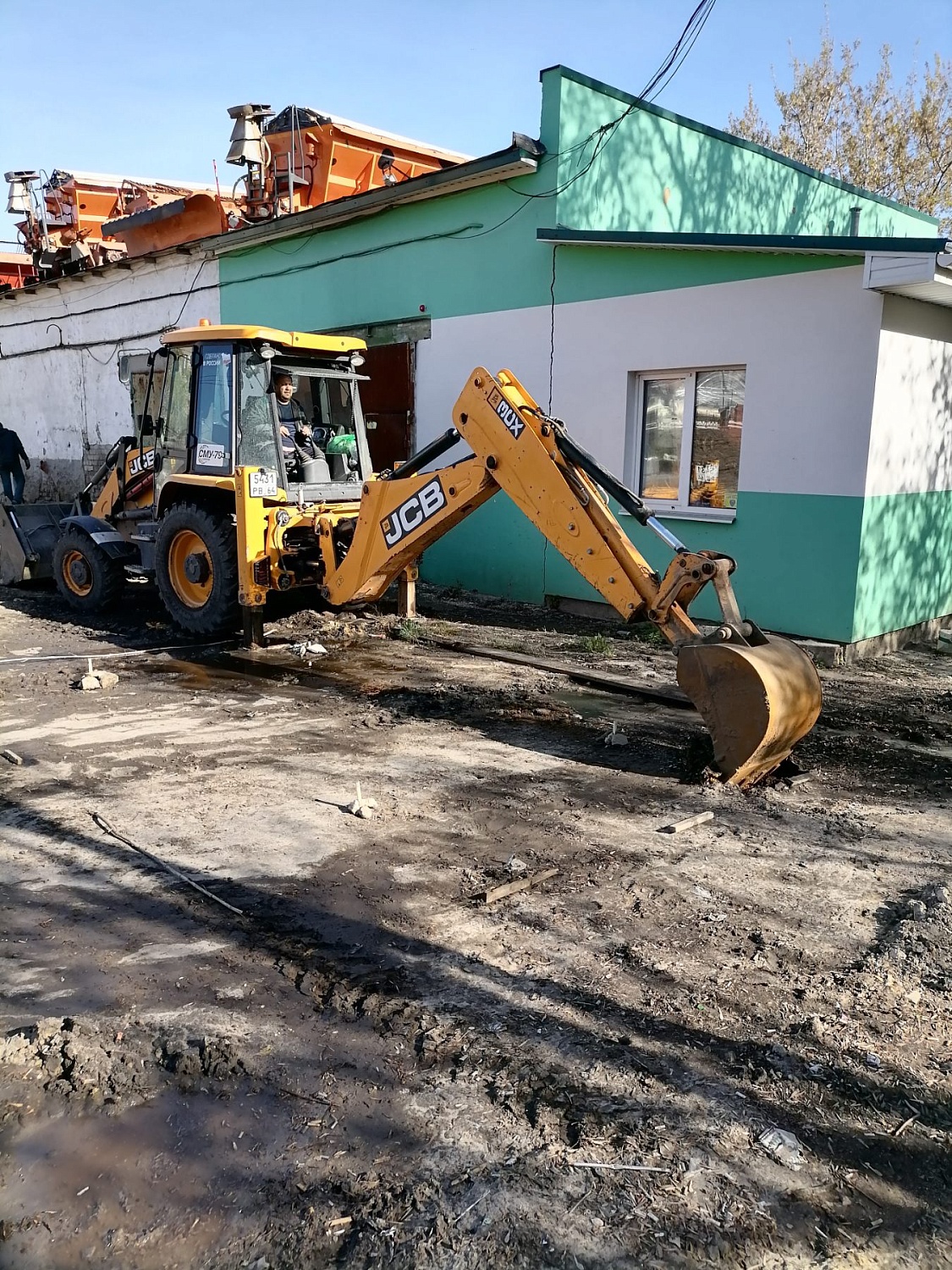 Строительство сетей водоснабжения и водоотведения с установкой модуля приема сточных вод  (2023 г.)