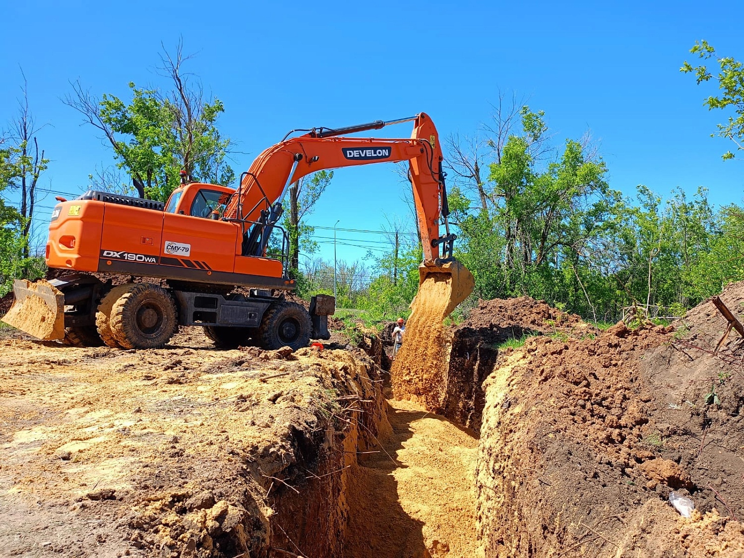 Строительство водовода в пос. Дубки