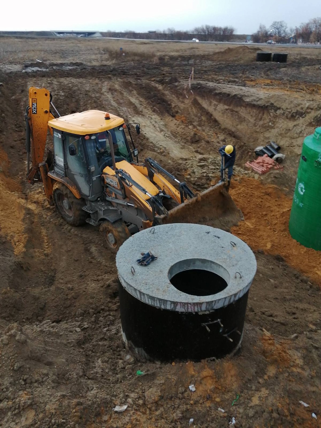 Строительство накопительных резервуаров с устройством повысительной насосной станции для с. Сторожевка Сторожевского МО Татищевского района Саратовской области  (2021 г.)